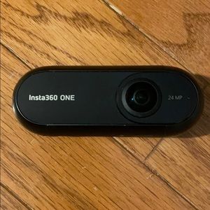 Insta360